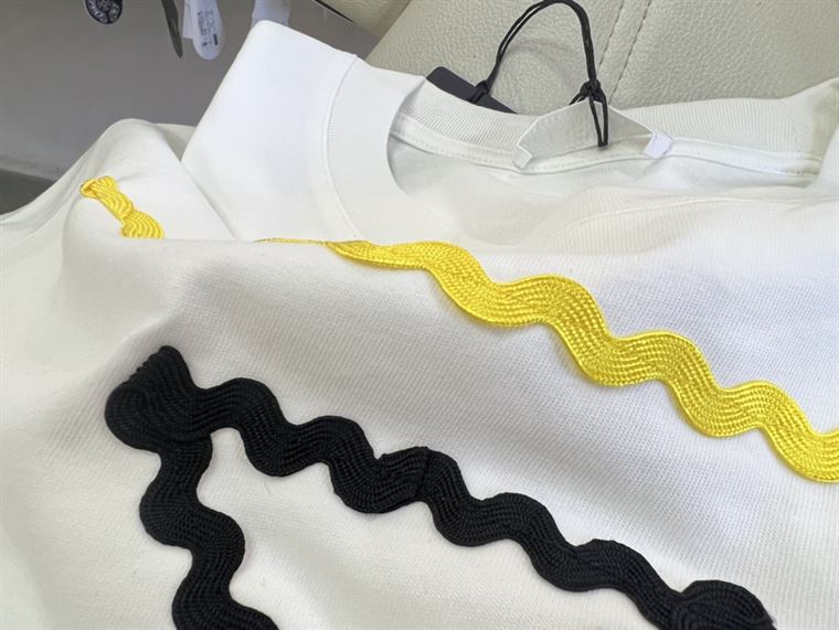 PRADA COTTON T-SHIRT WHITE - PT004