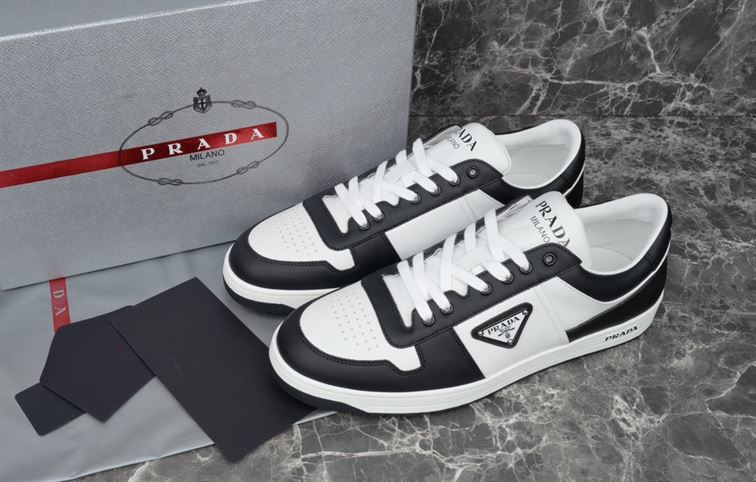 PRADA DOWNTOWN LEATHER SNEAKERS - PRS069