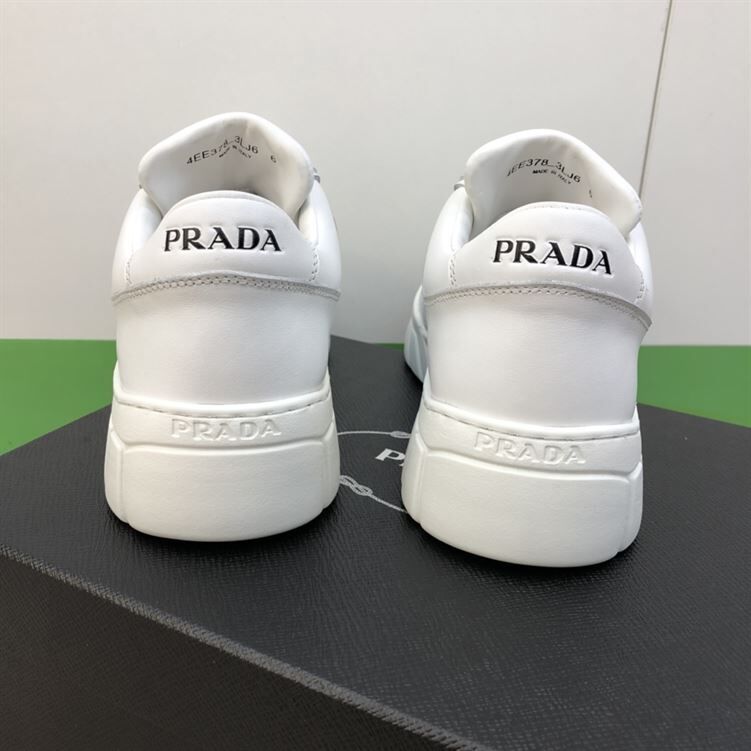PRADA LEATHER SNEAKERS - PRS017