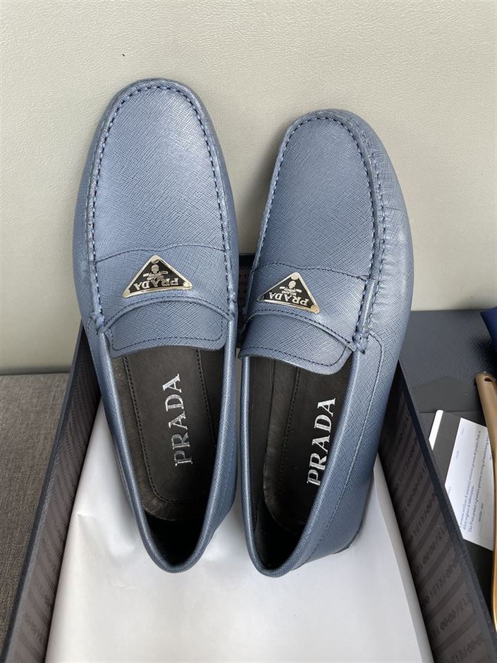 PRADA SAFFIANO LEATHER DRIVER - PRS037