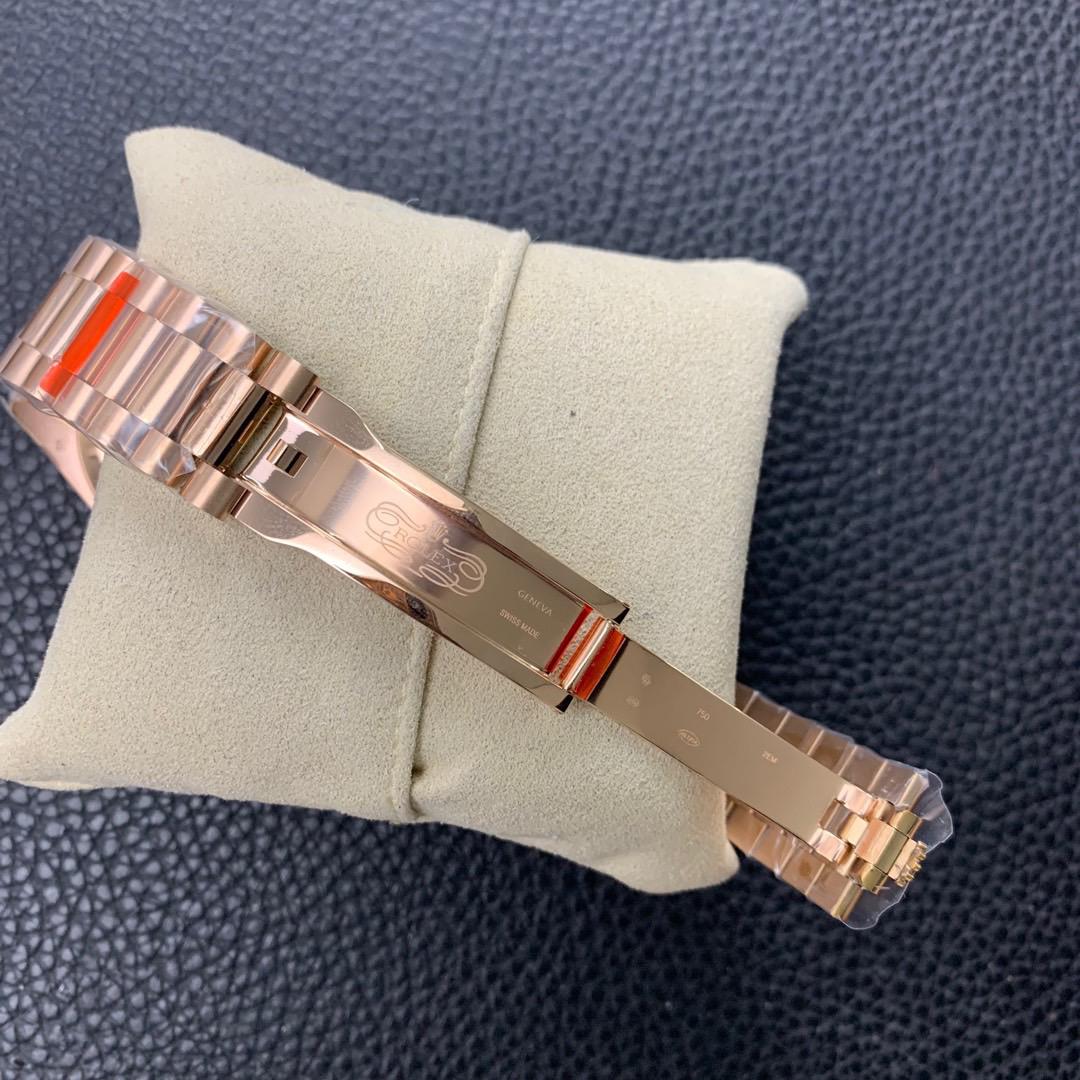 Rolex Oyster Everose gold