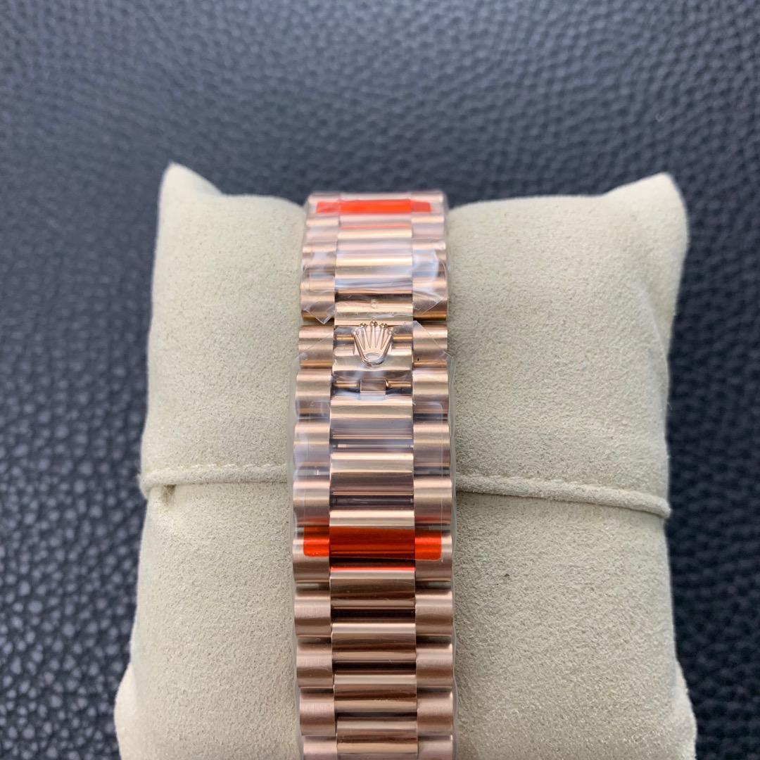 Rolex Oyster Everose gold