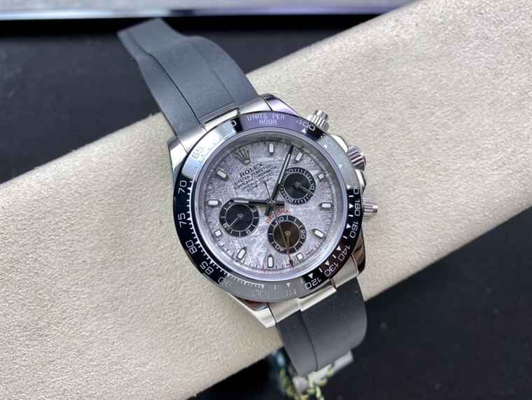 ROLEX OYSTER PERPETUAL SUPERLATIVE CHRONOMETER OFFICIALLY CERTIFIED