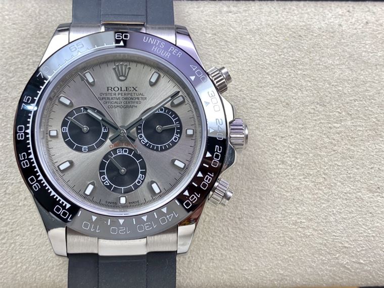 ROLEX OYSTER PERPETUAL SUPERLATIVE CHRONOMETER OFFICIALLY CERTIFIED