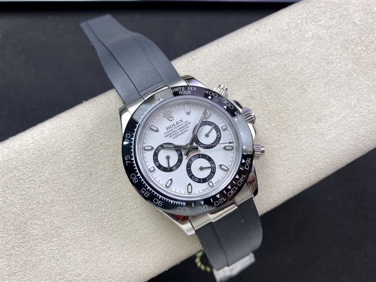 ROLEX OYSTER PERPETUAL SUPERLATIVE CHRONOMETER OFFICIALLY CERTIFIED