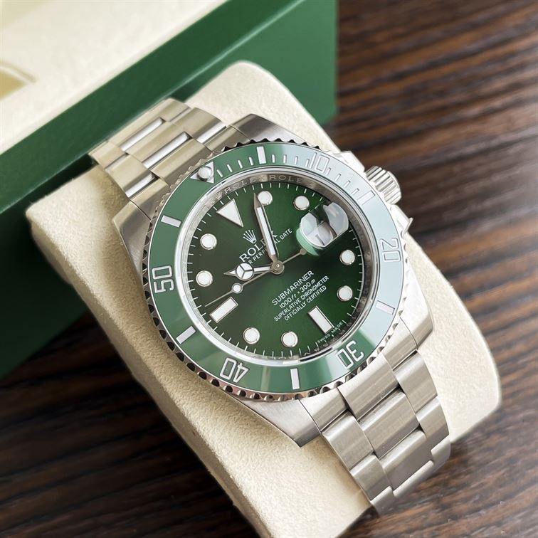 ROLEX SUBMARINER DATE