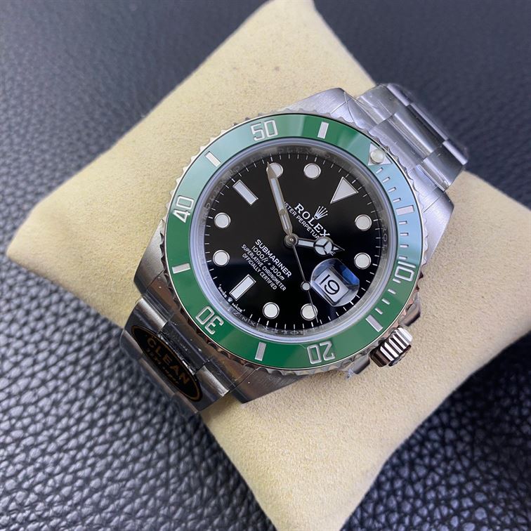 ROLEX SUBMARINER DATE WATCH