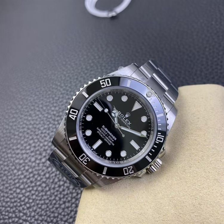 ROLEX SUBMARINER NO DATE