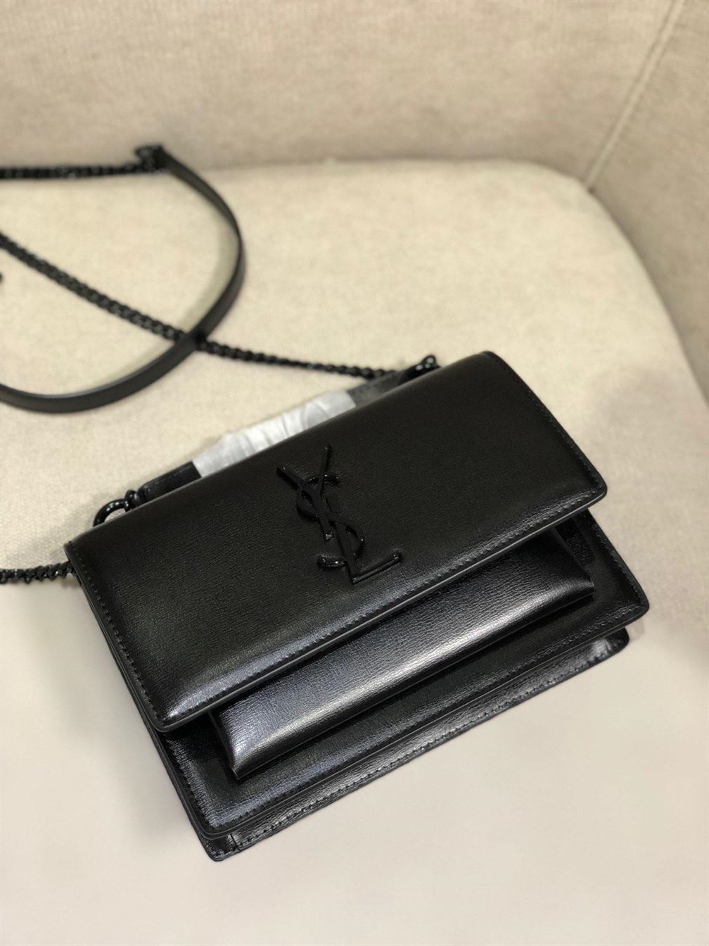 YSL SUNSET CHAIN WALLET IN SMOOTH LEATHER