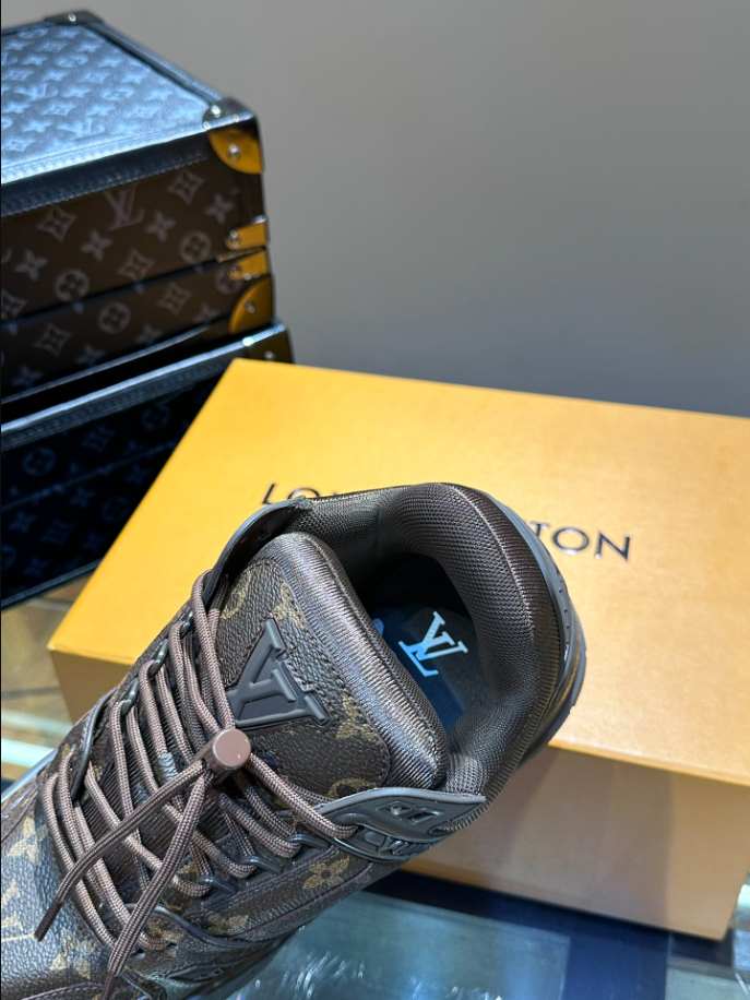 LOUIS VUITTON Maxi Trainers Ebony Black Sneaker