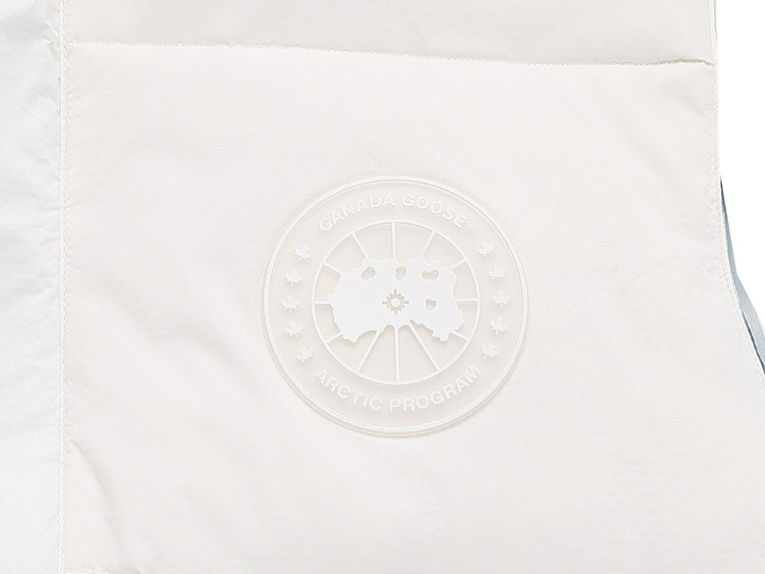 CANADA GOOSE WHITE VEST - CN33