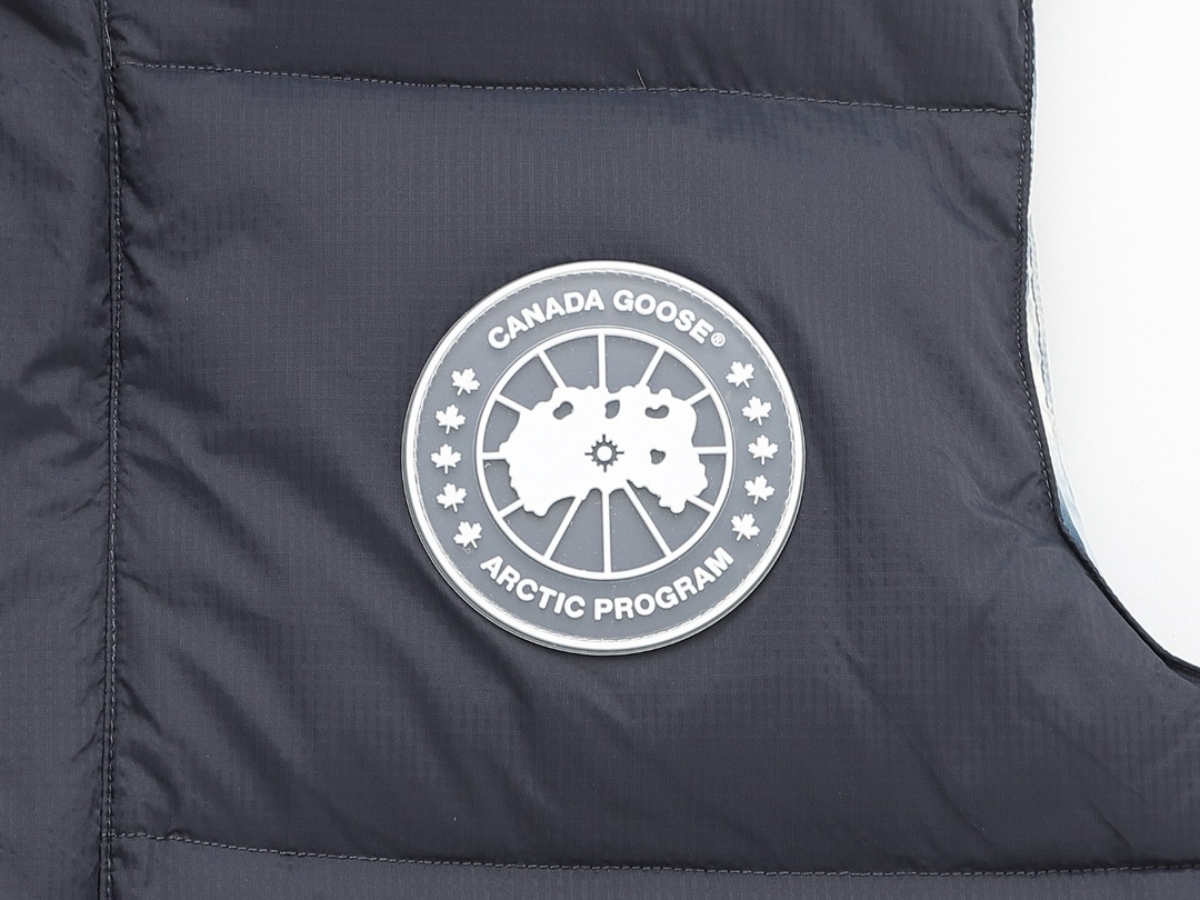 CANADA GOOSE VEST BLACK MIST - CN31