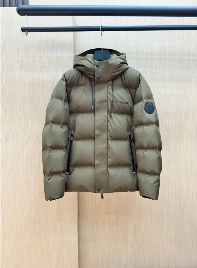 MONCLER Puff Grey Hooded Coat - MC143