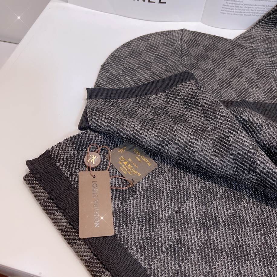 Louis Vuitton Lux Brown Caro Hats - LVC012