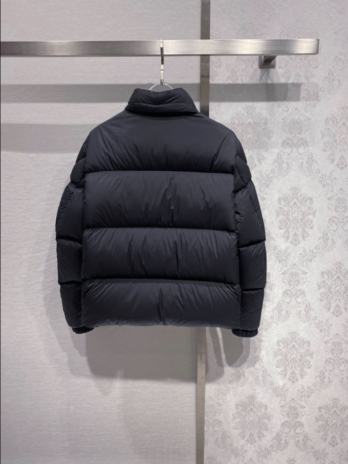 MONCLER Winter Puffer Black Coat - MC145