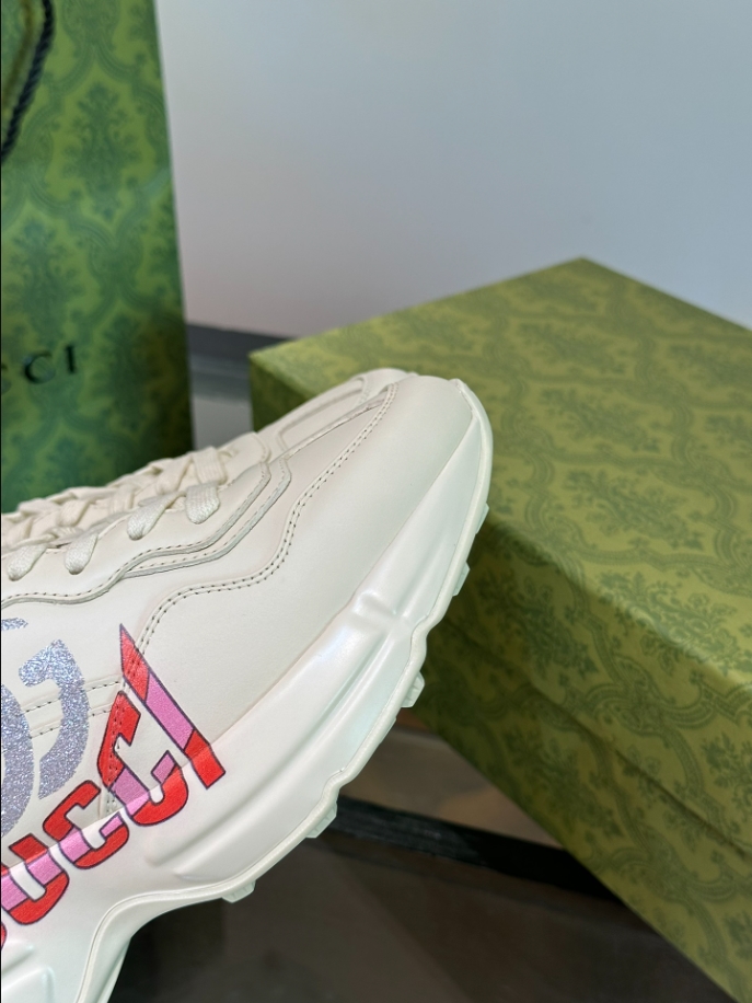 Gucci Ivory Leather Double G Sneaker - GCC175