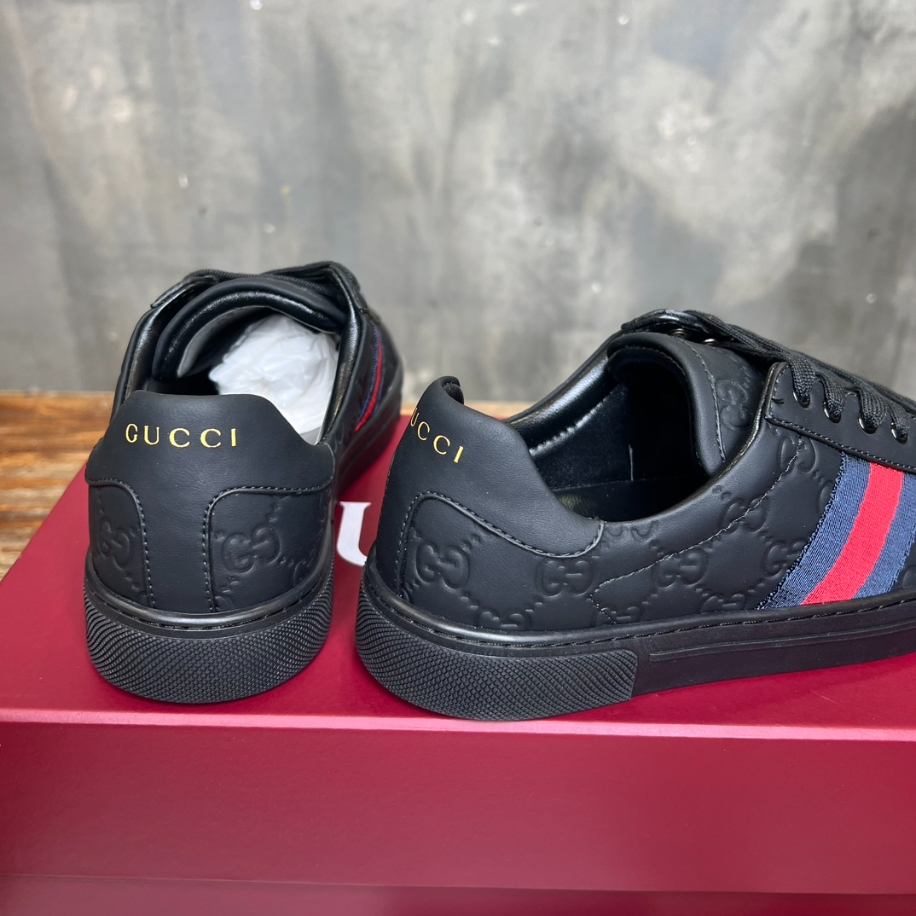 Gucci ACE Black and Red Web Sneaker - GCC170