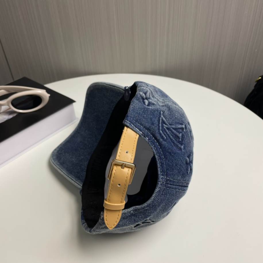 Louis Vuitton Baseball Blue Logo LV Hats - LVC009