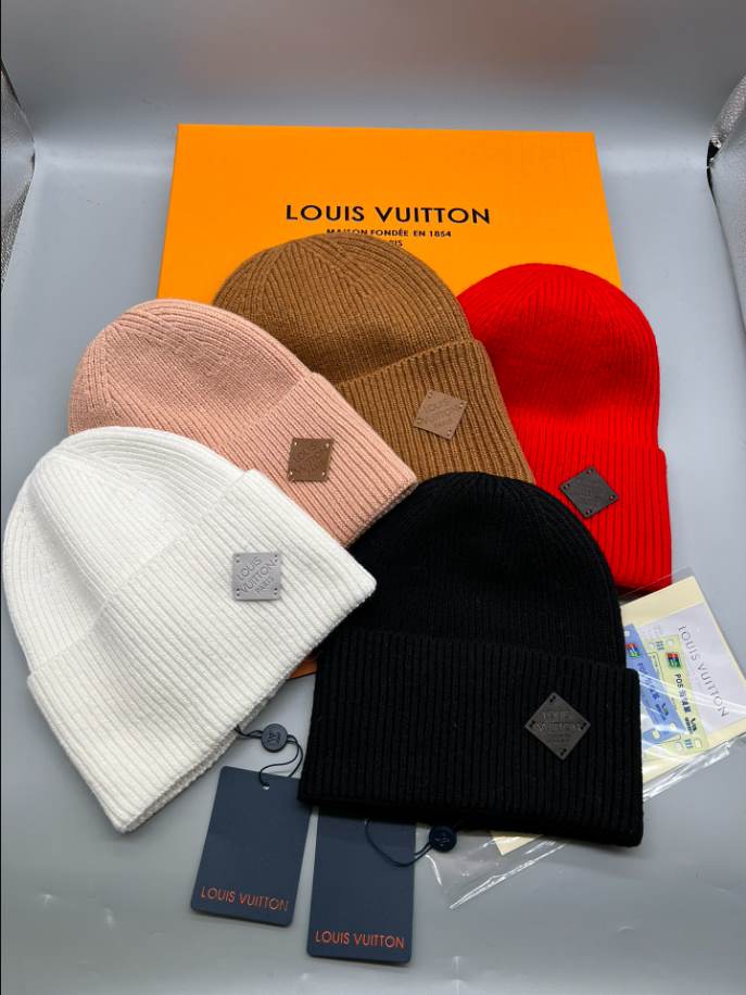 Louis Vuitton Wool Black Logo LV Hats - LVC010