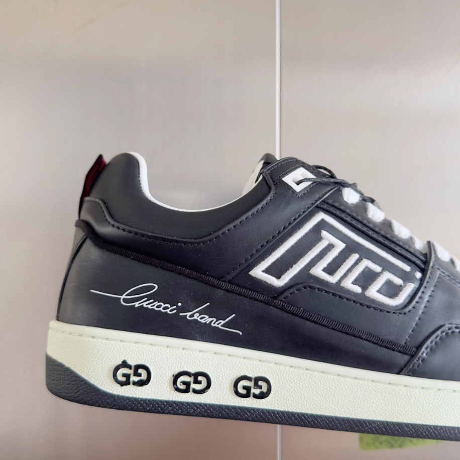 Gucci Black Mid Sneaker - GCC164