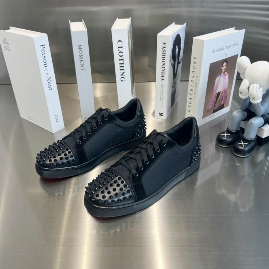 Christian Louboutin Casual Rivet Low Top Spikes Flats Black Sneaker - CLS047