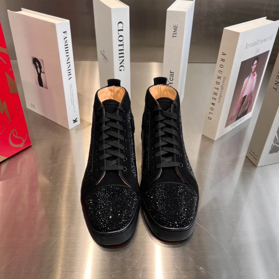 Christian Louboutin Low Top Black Sneaker - CLS053