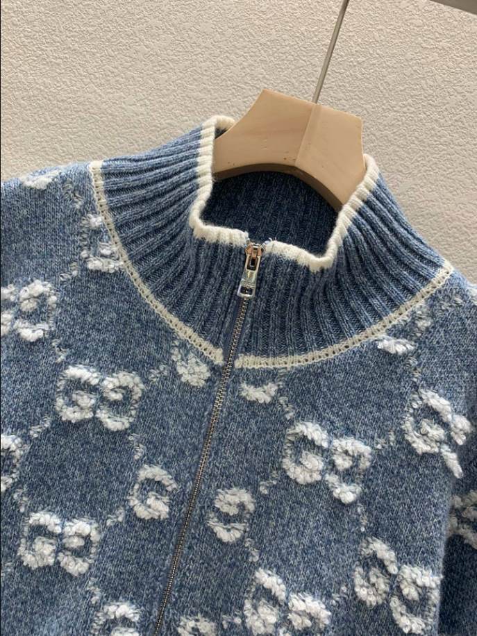 GUCCI Bouclé Stitch Jacquard Blue Knitwear - GCK054