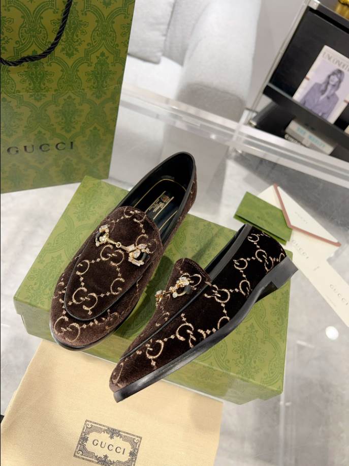 Gucci Horsebit Brown Velvet Loafer - GL060