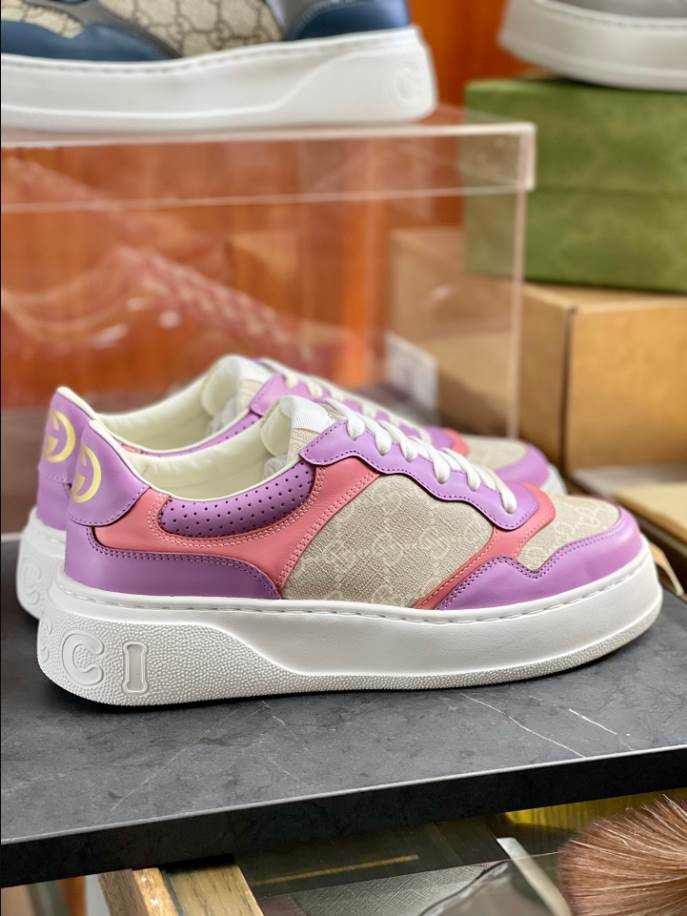 Gucci GG Supreme Canvas Purple Sneakers - GCC198