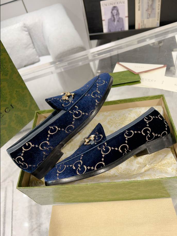 Gucci Jordaan Velvet Blue Leather Loafer - GL075