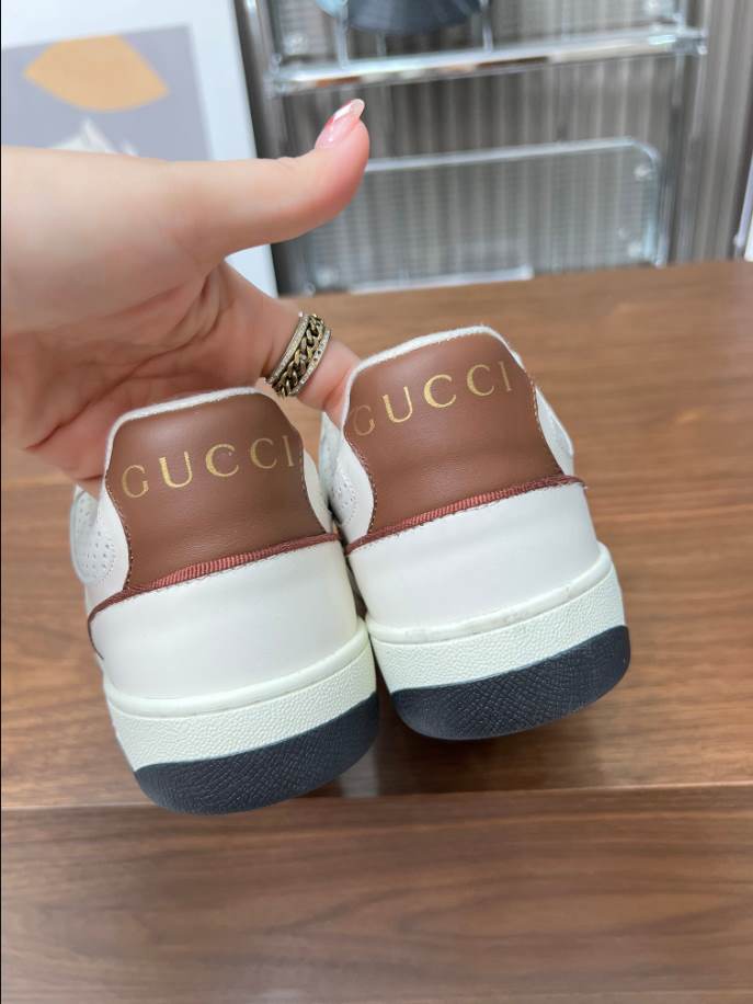 Gucci White Brown Logo Sneakers - GCC204