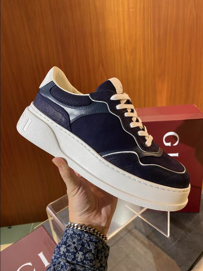 Gucci Lace-up Black White Leather Sneakers - GCC179