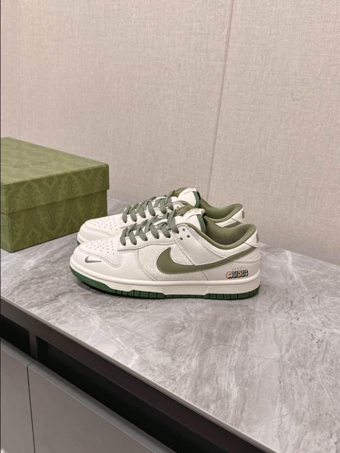Gucci Nike Dunk Low Green White Sneakers - GCC202