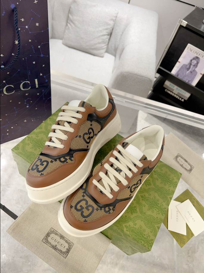 Gucci Brown Monogram GC Black Sneakers - GCC194
