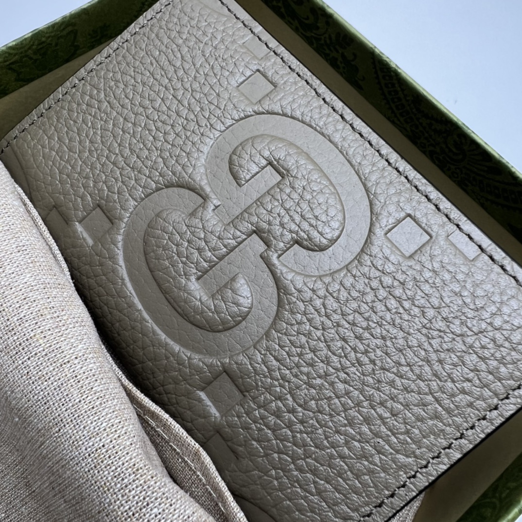 GUCCI PEBBLED CALFSKIN CARD HOLDER - WLG021 GUCCI Pebbled Calfskin Card Holder