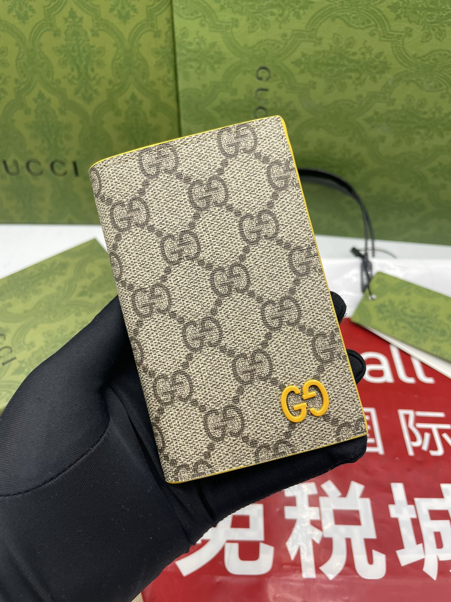 GUCCI GG LONG CARD CASE WITH GG DETAIL IN YELLOW - WLG048 GUCCI GG LONG CARD CASE WITH GG DETAIL IN YELLOW