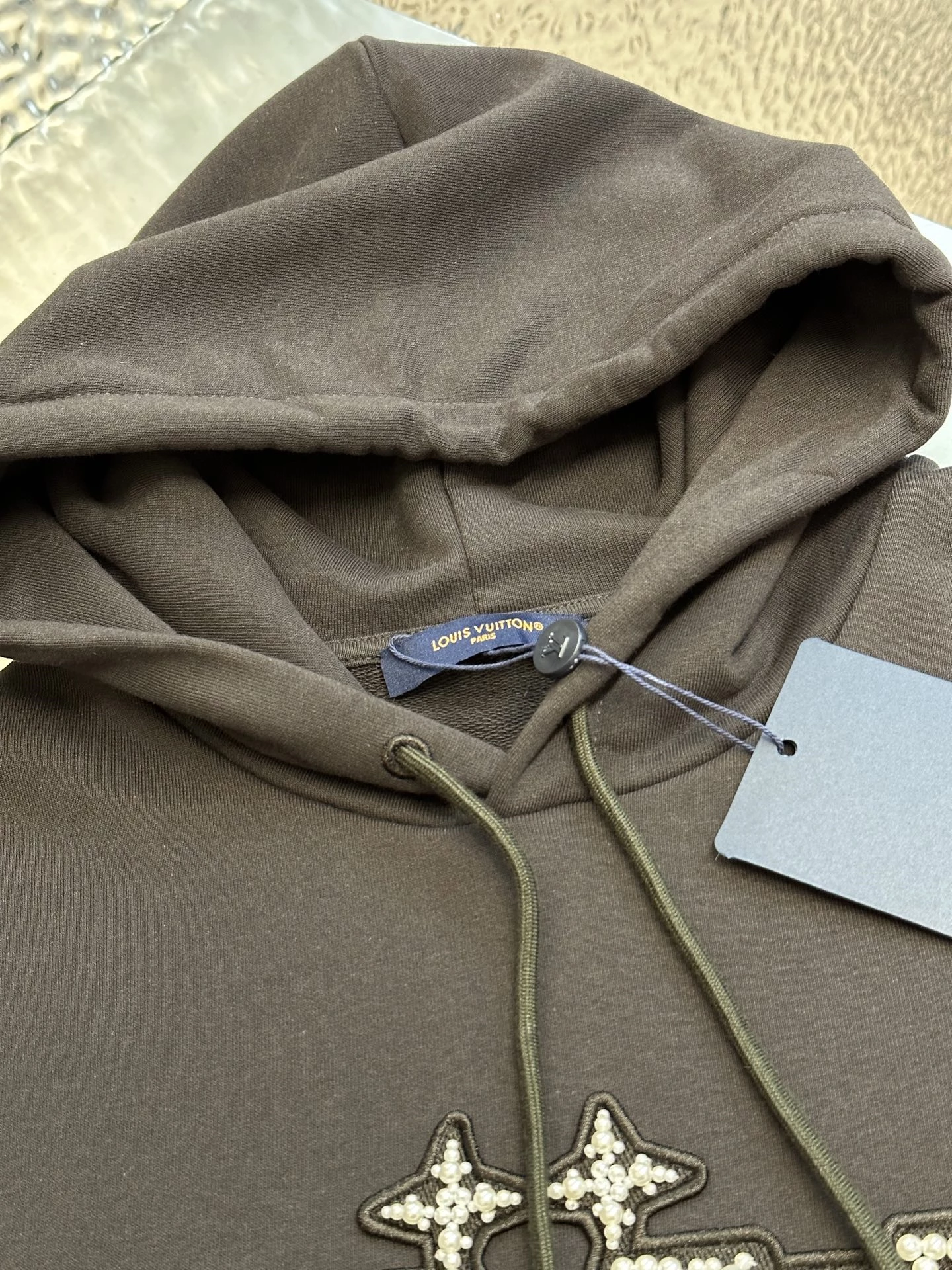 LOUIS VUITTON DAMIER PULLOVER WITH PEARL SIGNATURE - LVC052 LOUIS VUITTON DAMIER PULLOVER WITH PEARL SIGNATURE