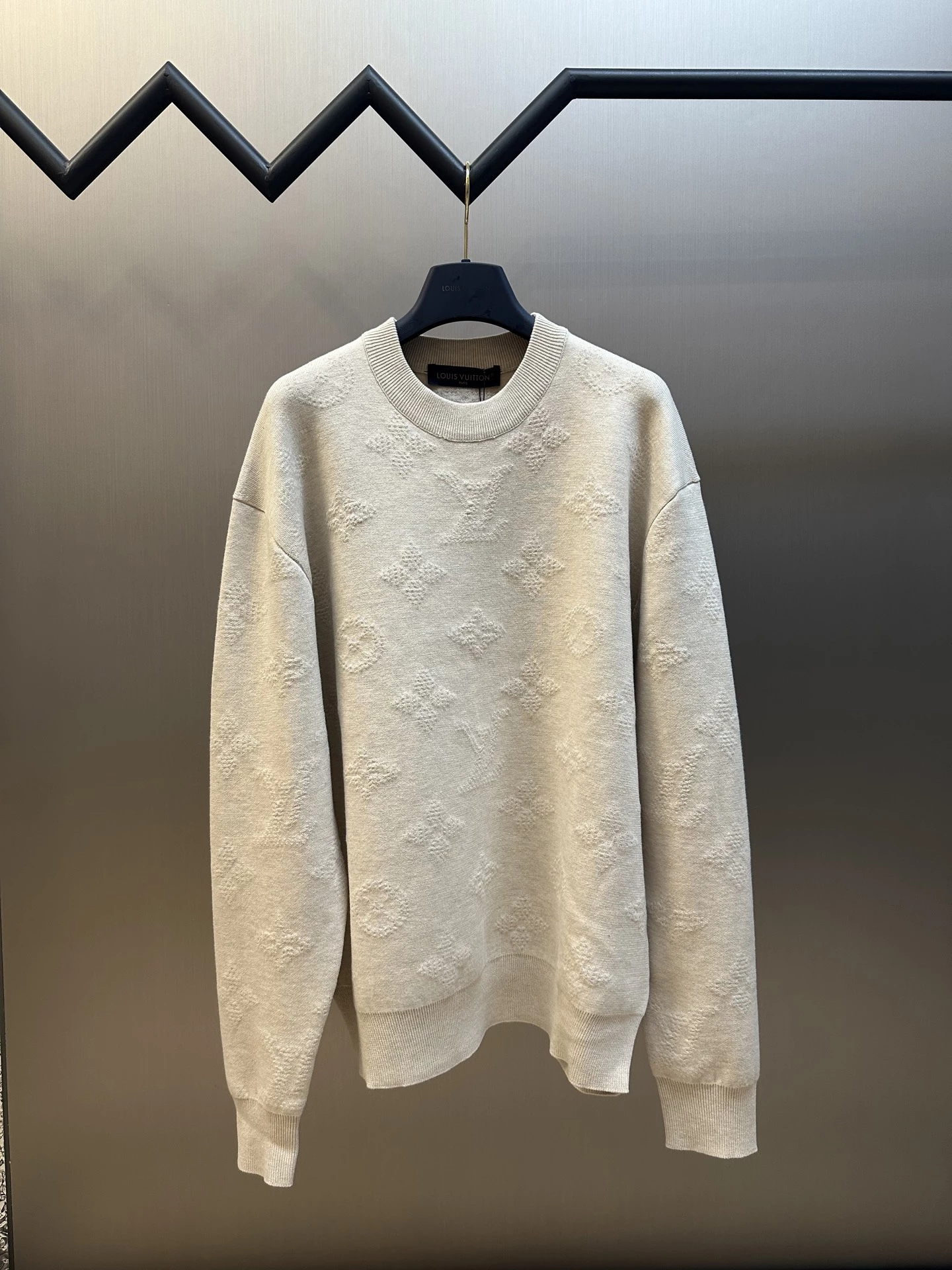 MONOGRAM EMBOSSED PULLOVER - LVC053 MONOGRAM EMBOSSED PULLOVER