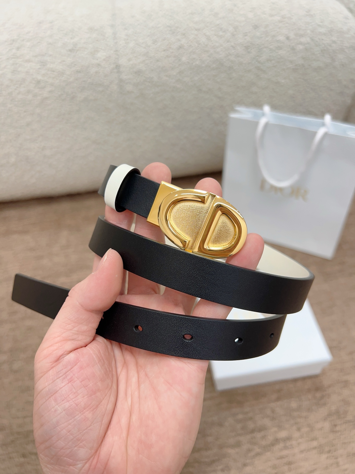 Dior Reversible Belt 30 Montaigne in White - DB025 Dior Reversible Belt 30 Montaigne in White