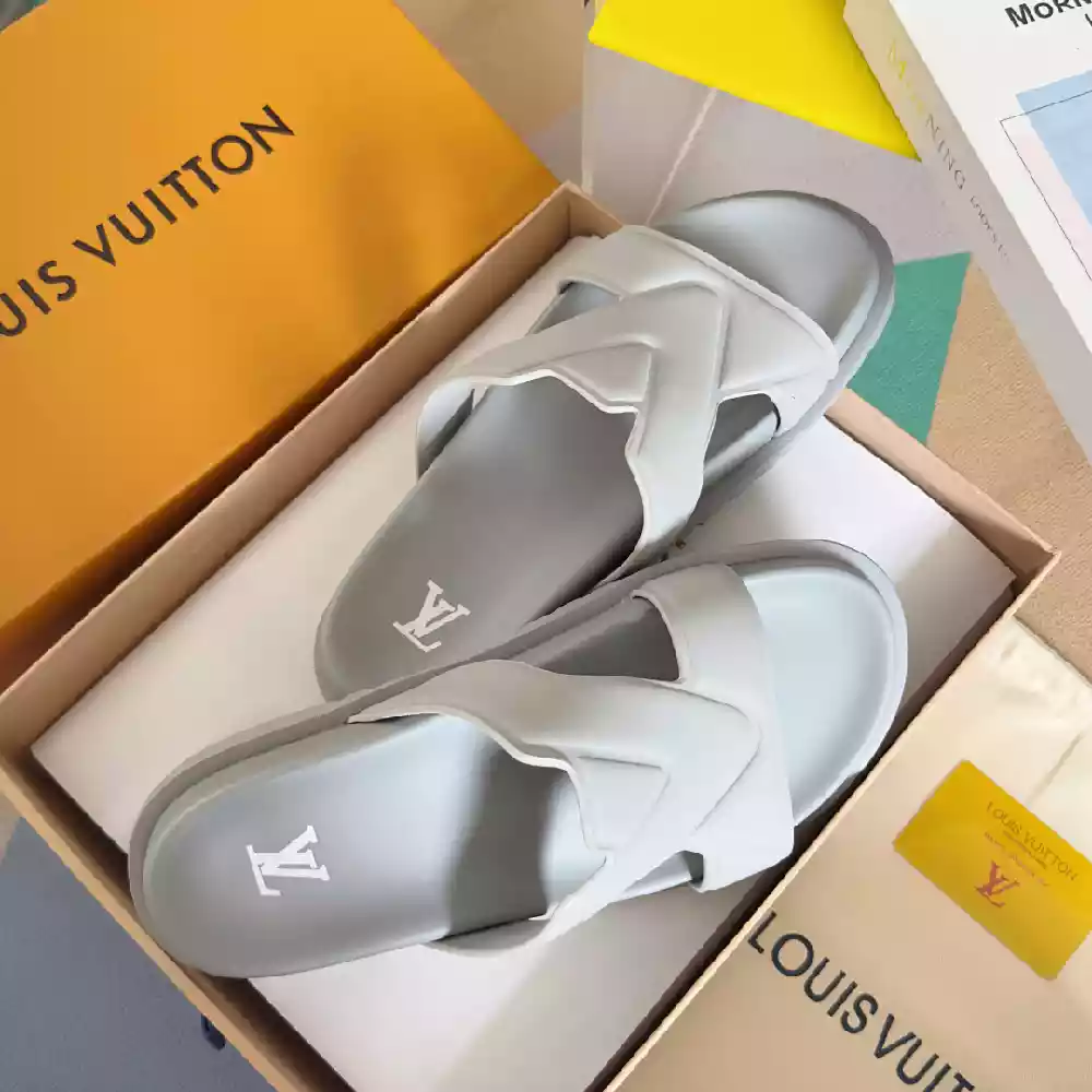 LOUIS VUITTON SLIPPERS IN NIGERIA - LVSD062 LOUIS VUITTON SLIPPERS IN NIGERIA