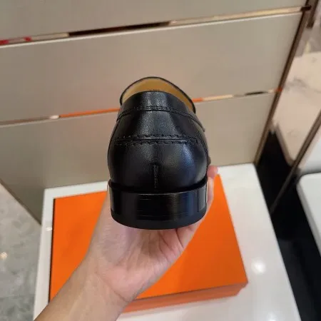 Hermes Men's Destin Loafers In Noir Calfskin - HM048 Hermes Men's Destin Loafers In Noir Calfskin