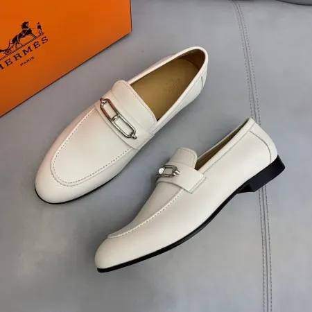 Hermes Men's Colette Loafers In White Calfskin - HM046 Hermes Men's Colette Loafers In White Calfskin