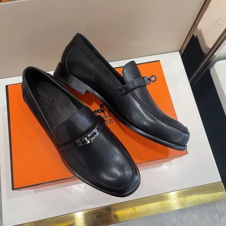 Hermes Men's Destin Loafers In Black Calfskin - HM047 Hermes Men's Destin Loafers In Black Calfskin