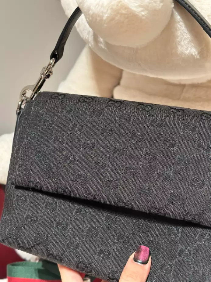 GG CANVAS SMALL CROSSBODY BAG - BG058