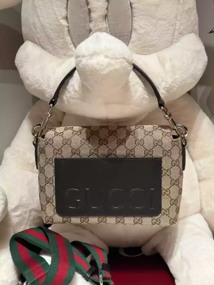 GG CANVAS SMALL CROSSBODY BAG - BG059