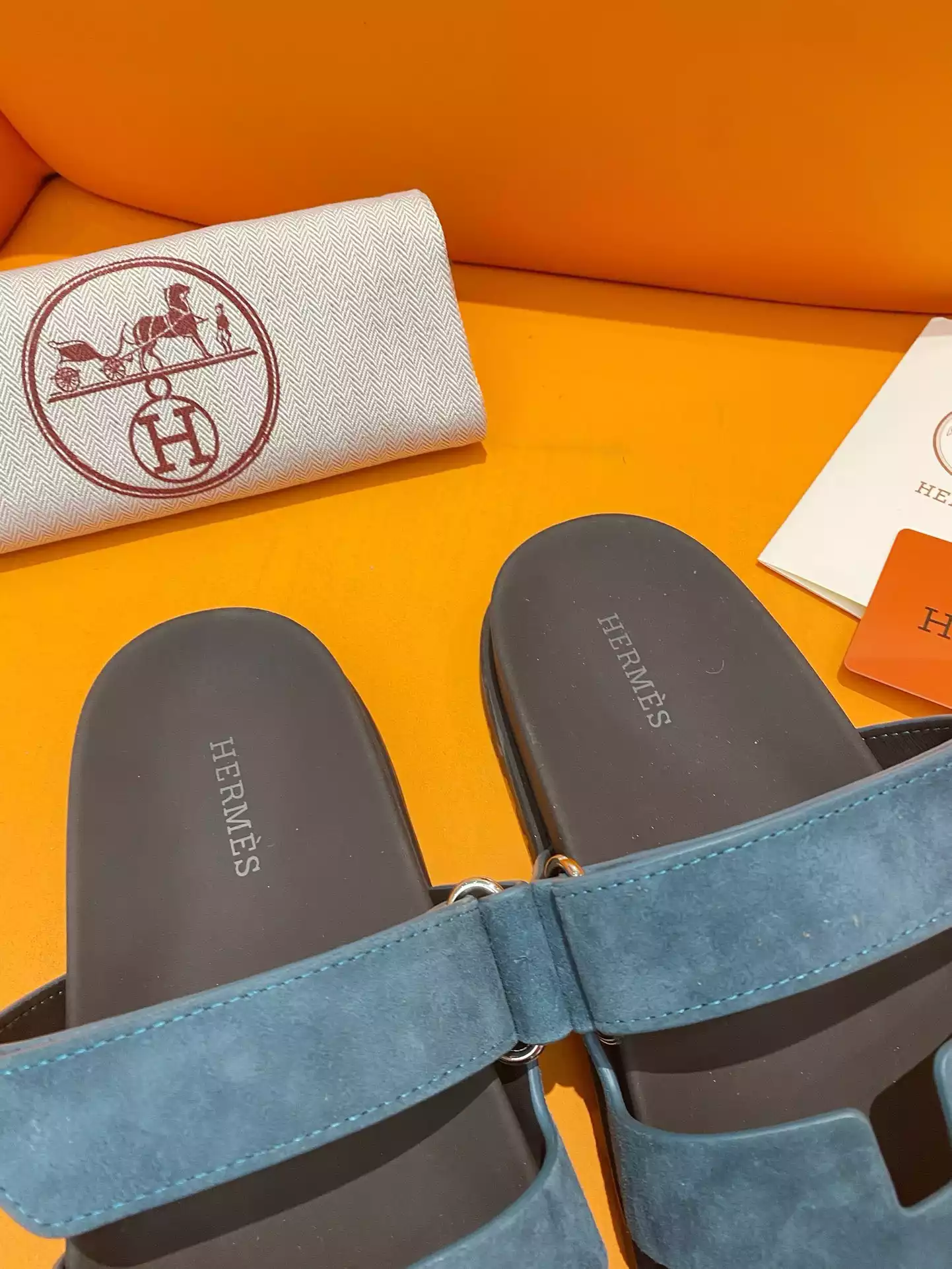 HERMES MEN'S CHYPRE SANDALS IN BLUE SUEDE CALFSKIN - HMSD010