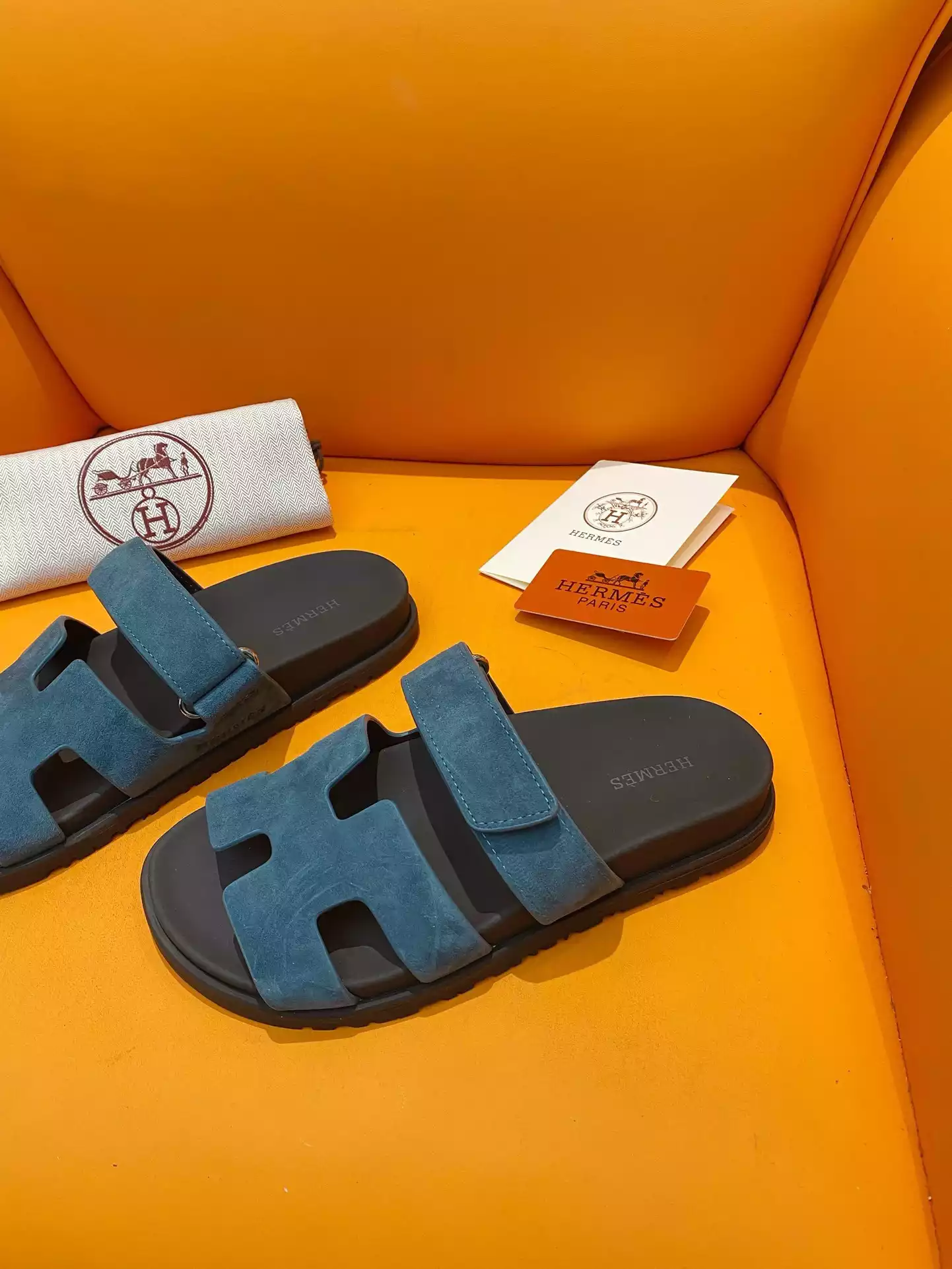 HERMES MEN'S CHYPRE SANDALS IN BLUE SUEDE CALFSKIN - HMSD010
