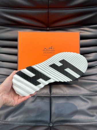 Hermès Sneakers