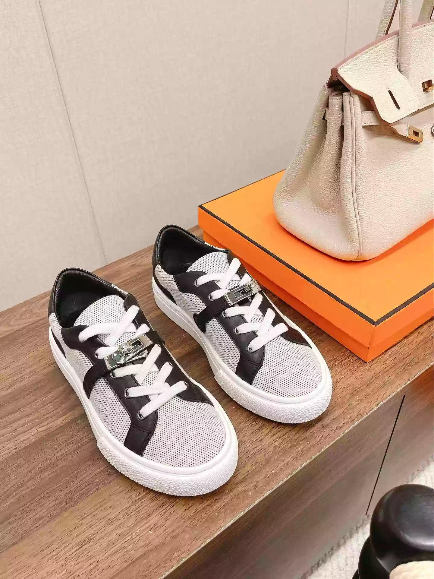 Hermès Sneakers