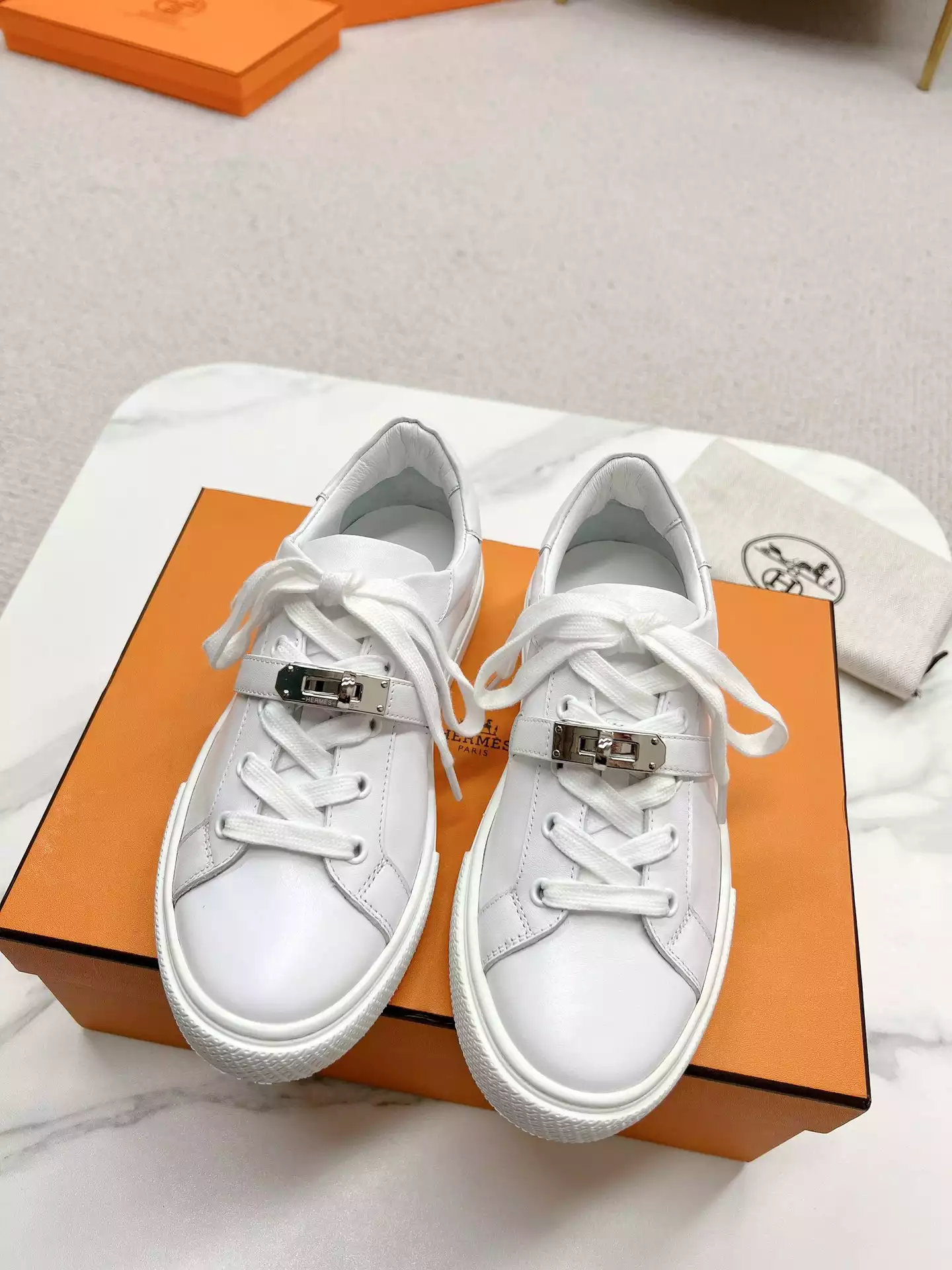 Hermès Sneakers